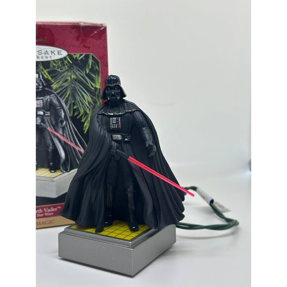 1997 Hallmark Keepsake Ornament Star Wars Darth Vader Magic Used Light Voice - Picture 2 of 6